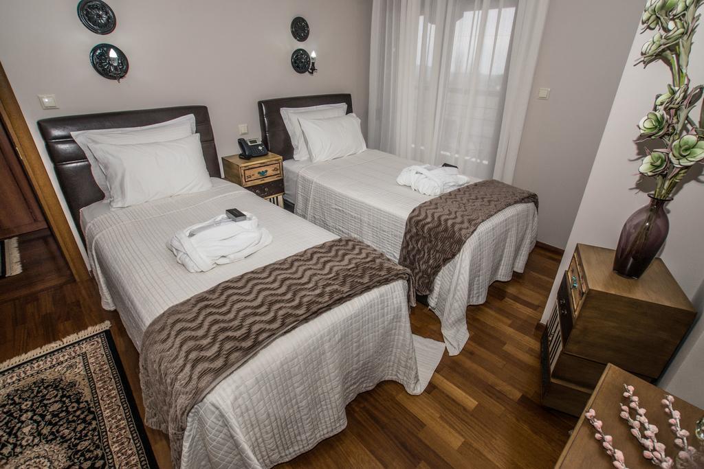 Evmorfes Villas Polýgyros Habitación foto